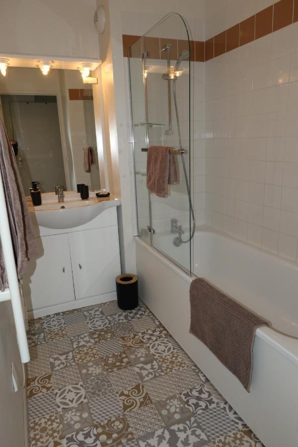 Charmant 2 Pieces Proche D Honfleur, Piscine En Saison, Parking Gratuit, Wifi Équemauville Zewnętrze zdjęcie